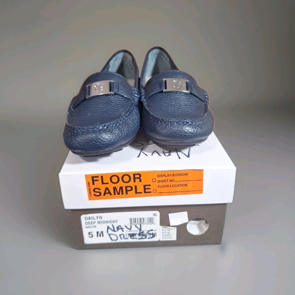 Giani Bernini Women's Dailyn Memory Foam Slip on Loafers Navy Leather size 5M